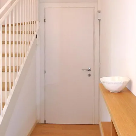 Minnie's Place Lerici