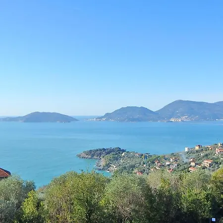 Minnie's Place Apartment