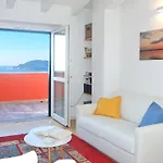 Minnie's Place * Lerici