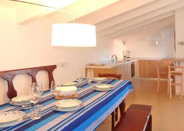 Minnie's Place * Lerici